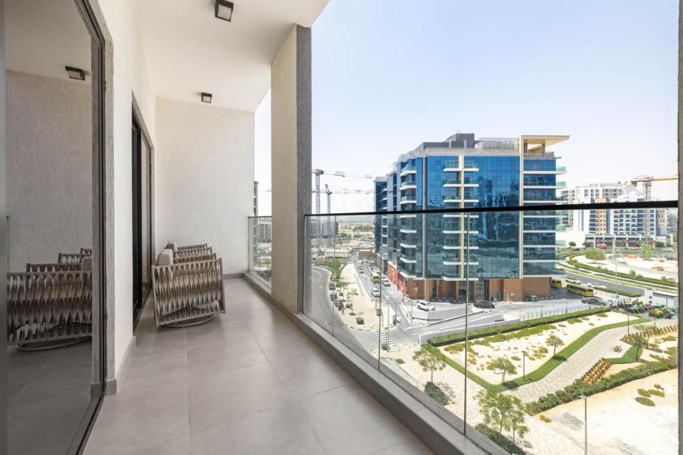 Apartment New 1br With Full Balcony Gym Pool And Sauna