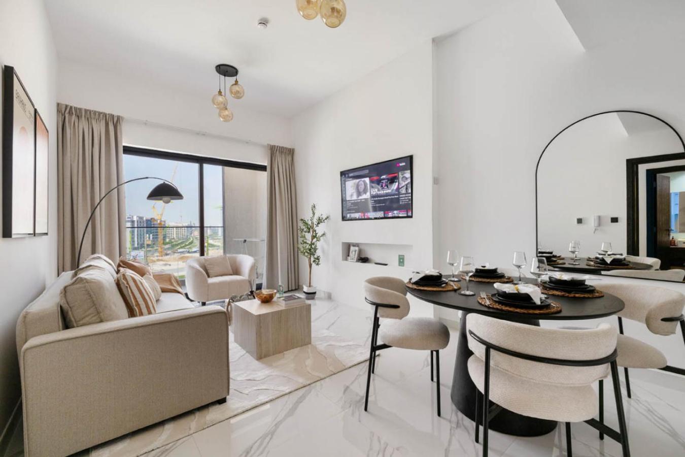 New 1br With Full Balcony Gym Pool And Sauna Apartment